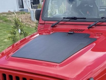 Panel solarny na maskę - Jeep Wrangler TJ (1997-2006) Lensun 85W
