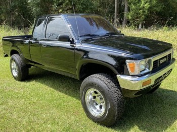 Panel solarny na maskę - Toyota Pick Up Truck (1985-1995) Lensun 85W