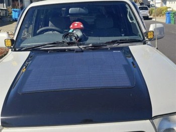 Panel solarny na maskę - Toyota Hilux 5th Gen (1988-1997) Lensun 85W