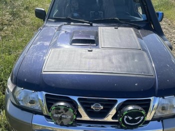 Panel solarny na maskę - Nissan Patrol GR Y61(1997-2016) Lensun 100W