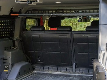 Półka wyprawowa Ineos Grenadier