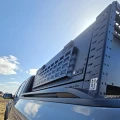 zamykana-skrzynia-dedykowana-do-zabudowy-pick-up-z-panelem-molle,-na-zamki,-duzo-dodatkowej-przestrzeni-do-przechowywania.webp