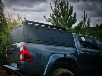 Zabudowa aluminiowa II generacji - Toyota Hilux