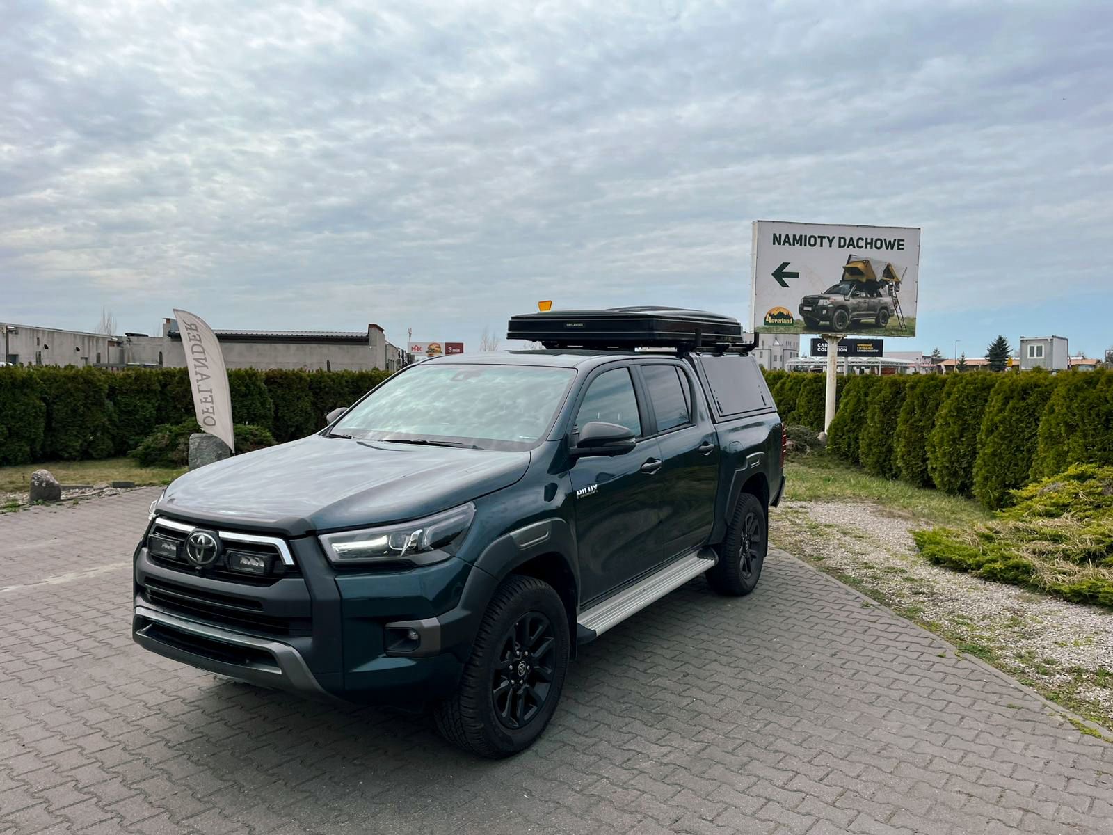 Namiot dachowy Offlander Fold 4 Wolf na Toyota Hilux